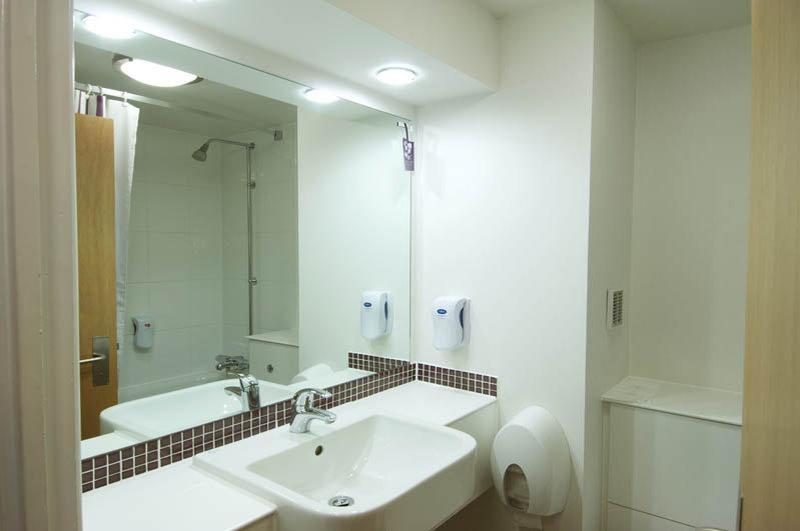 Premier Inn Bristol City Centre King Street 외부 사진